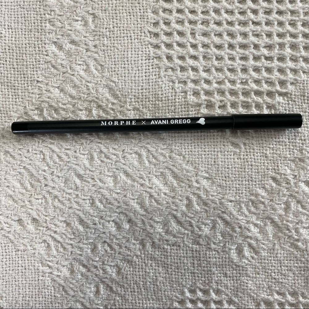 NEW MORPHE Avani Gregg Lip Duo (SHOW DONT TELL) - Picture 7 of 11